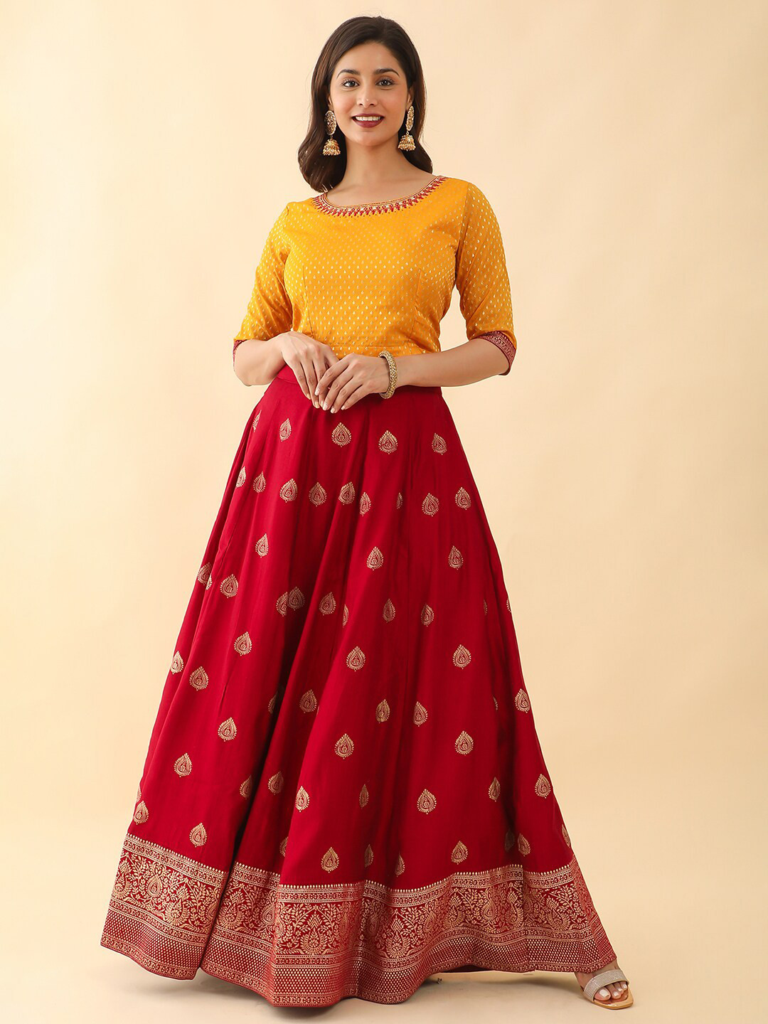 

Maybell Woven Design Ready to Wear Lehenga Choli, Yellow