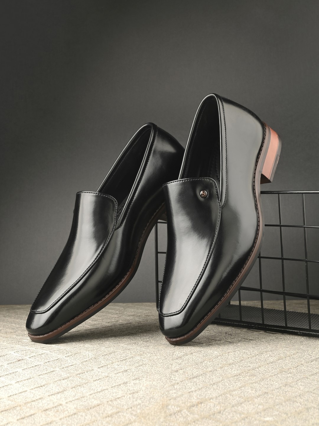 

San Frissco Men Slip-On Formal Loafers, Black