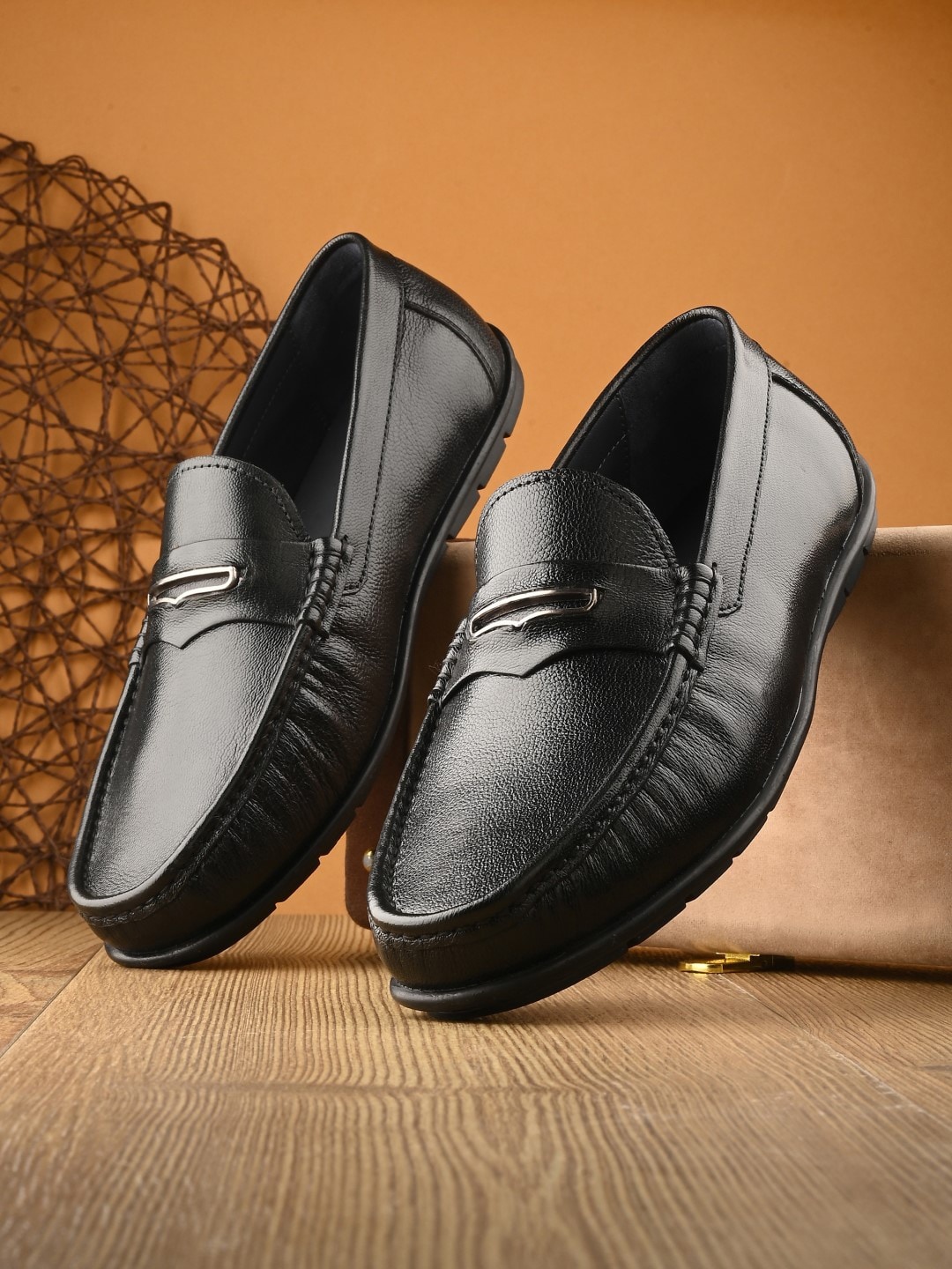 

San Frissco Men Leather Formal Horsebit Loafers, Black