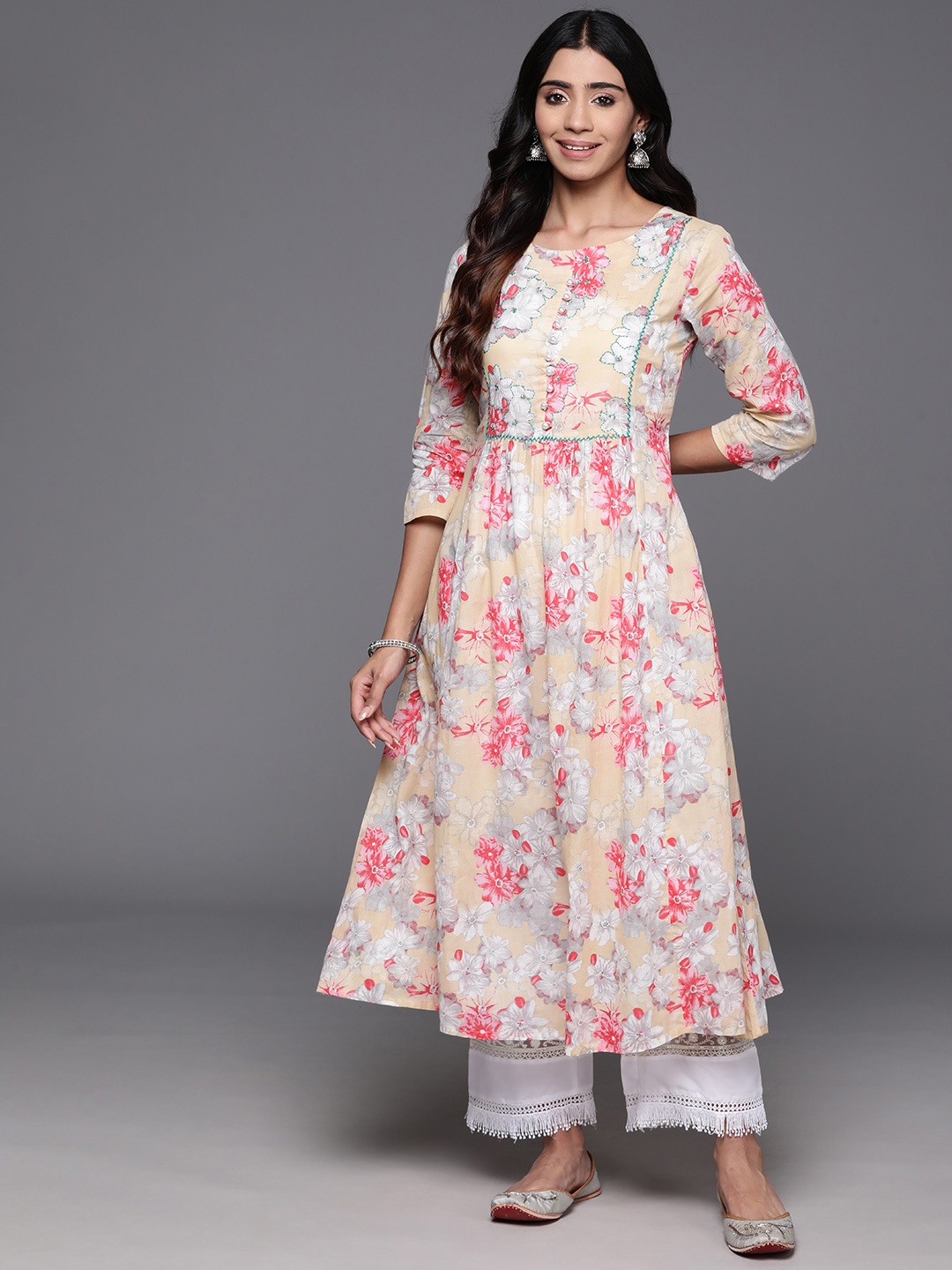 

Varanga Floral Printed Sequinned Pure Cotton Kurta, Beige