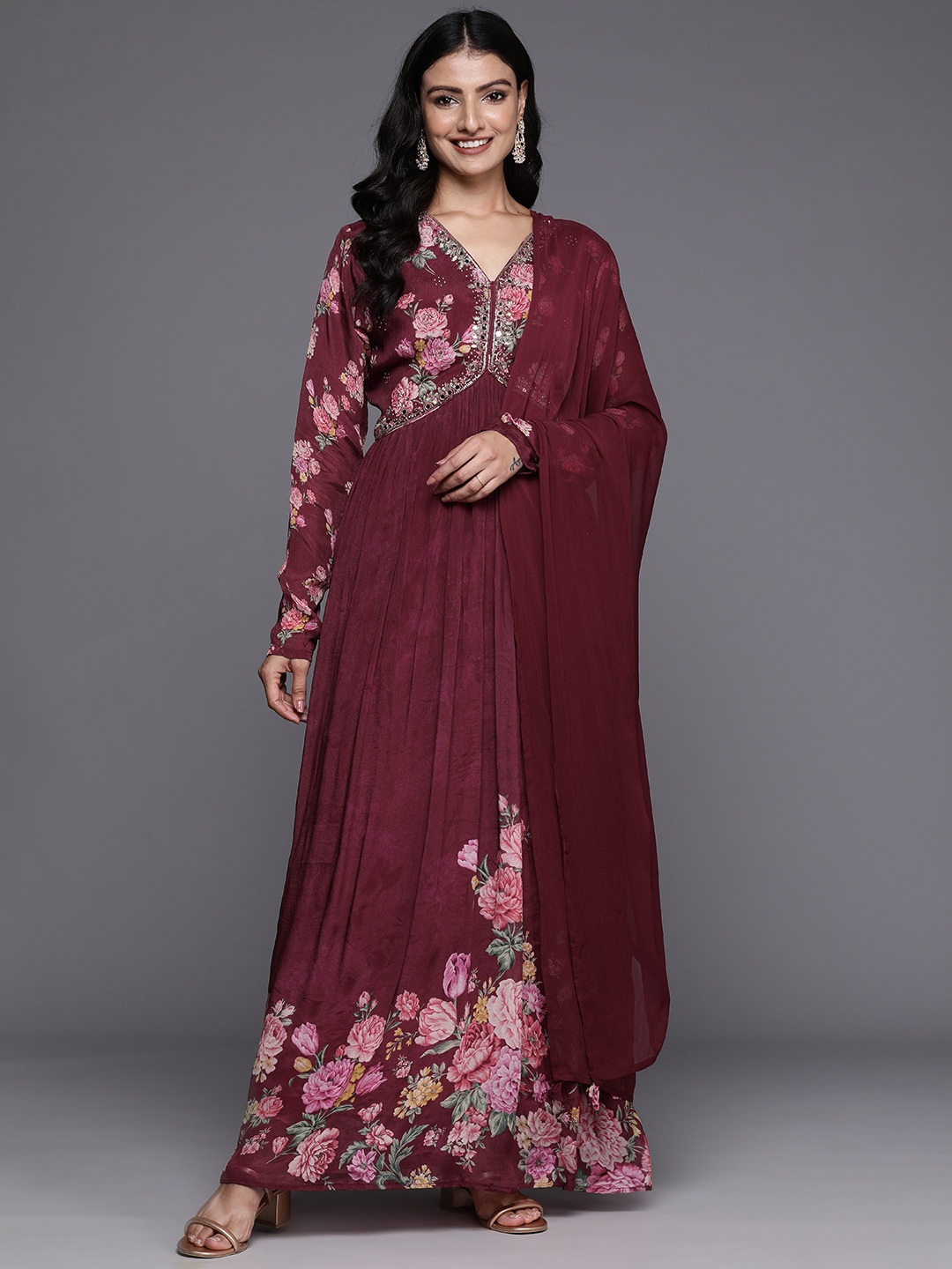 

Varanga Embroidered Floral Pure Silk Anarkali Kurta with Dupatta, Maroon
