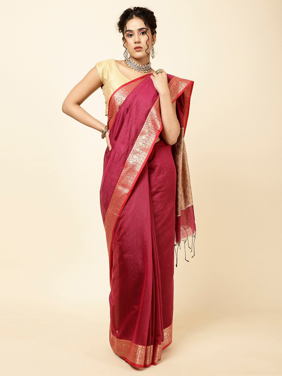 

Meena Bazaar Woven Design Zari Saree, Burgundy