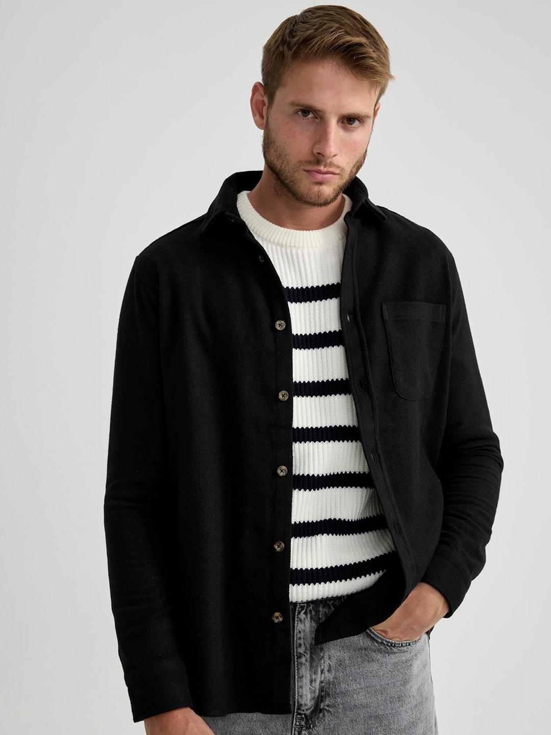 

DeFacto Patch Pocket Spread Collar Casual Shirt, Black