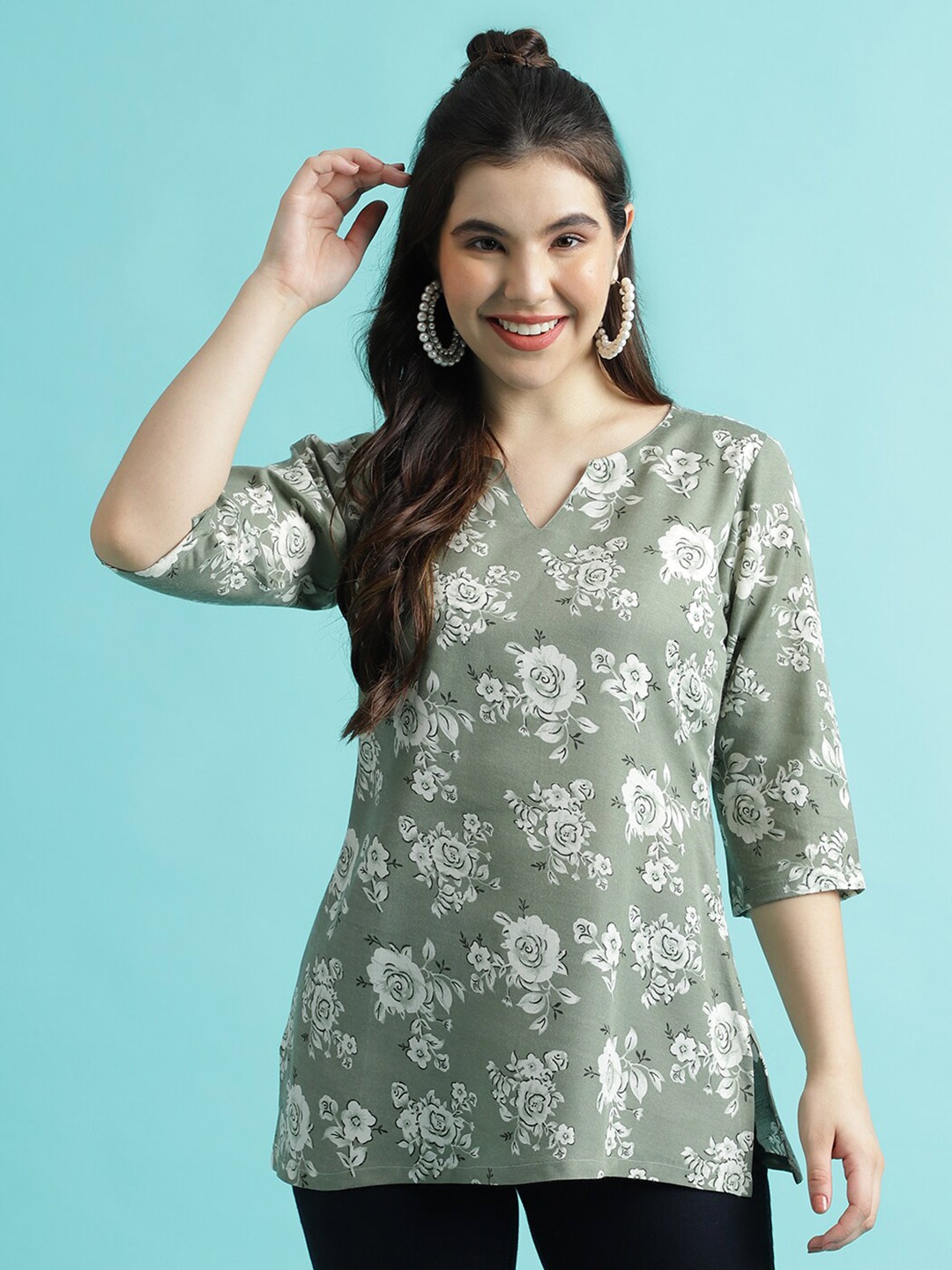 

J Turritopsis Floral Printed Straight Kurti, Green