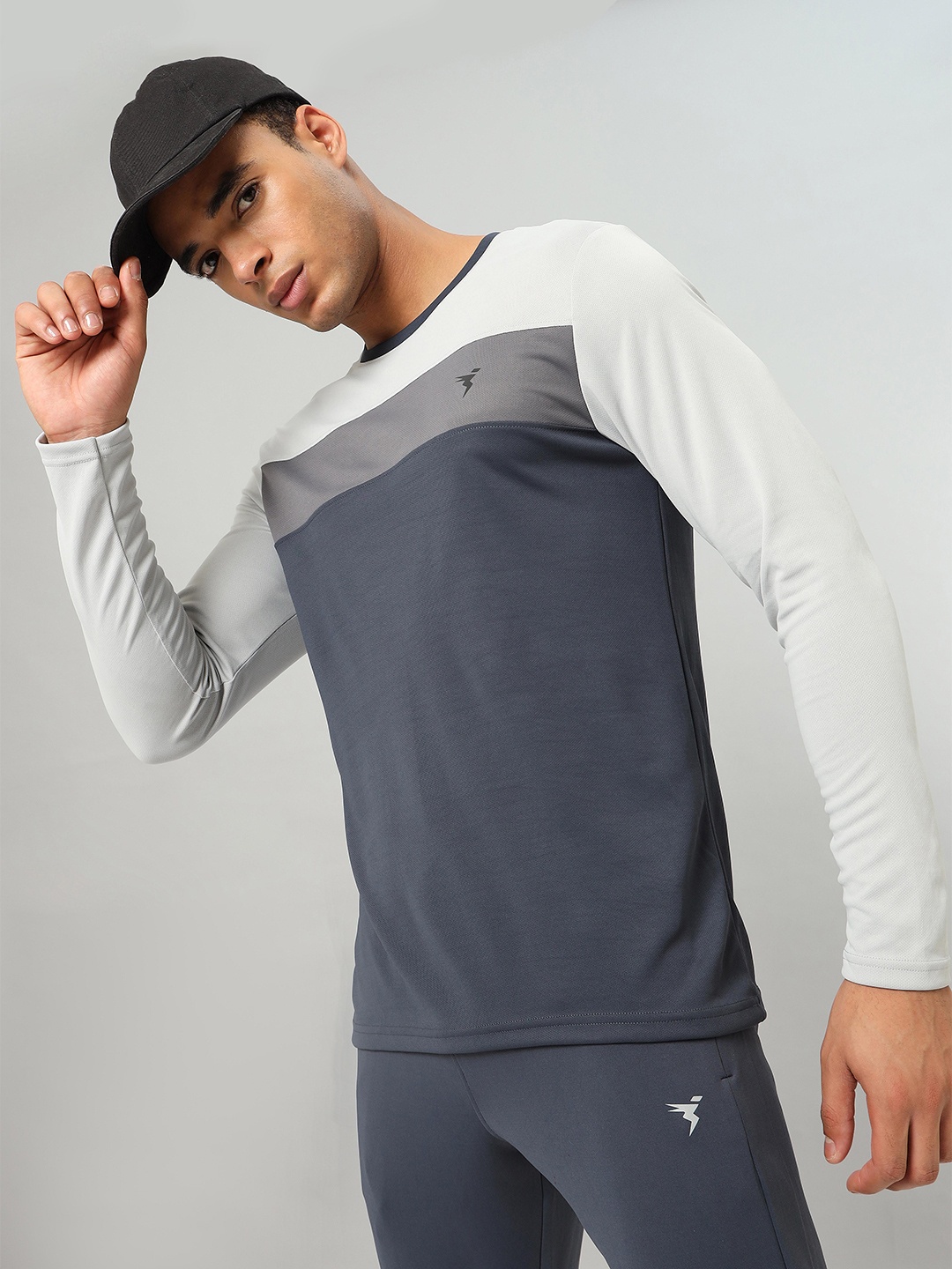 

Technosport Men Active Colourblock Dry Fit T-shirt, Grey