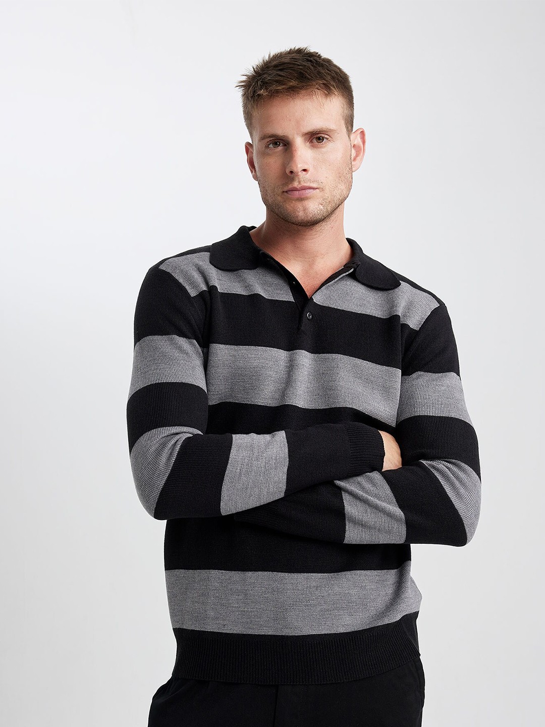 

DeFacto Spread Collar Striped Pullover, Black