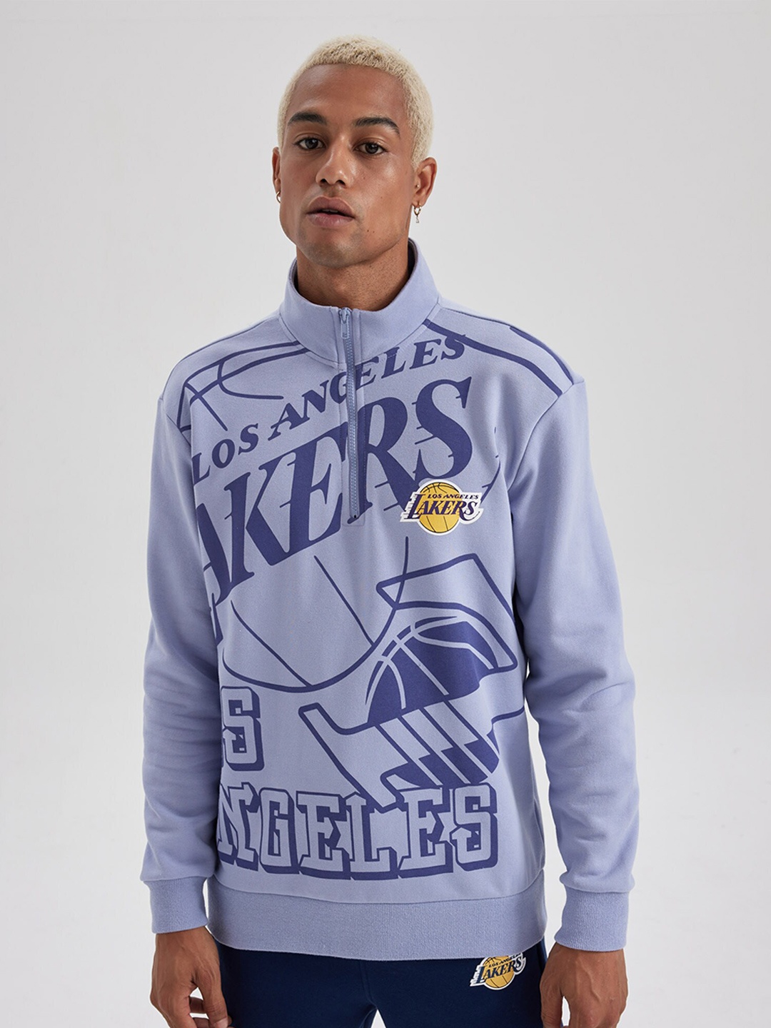 

DeFacto Graphic Printed High Neck Sweatshirt, Blue