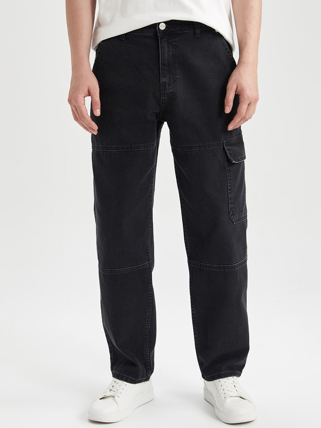

DeFacto Men Cotton Cargos Trousers, Black