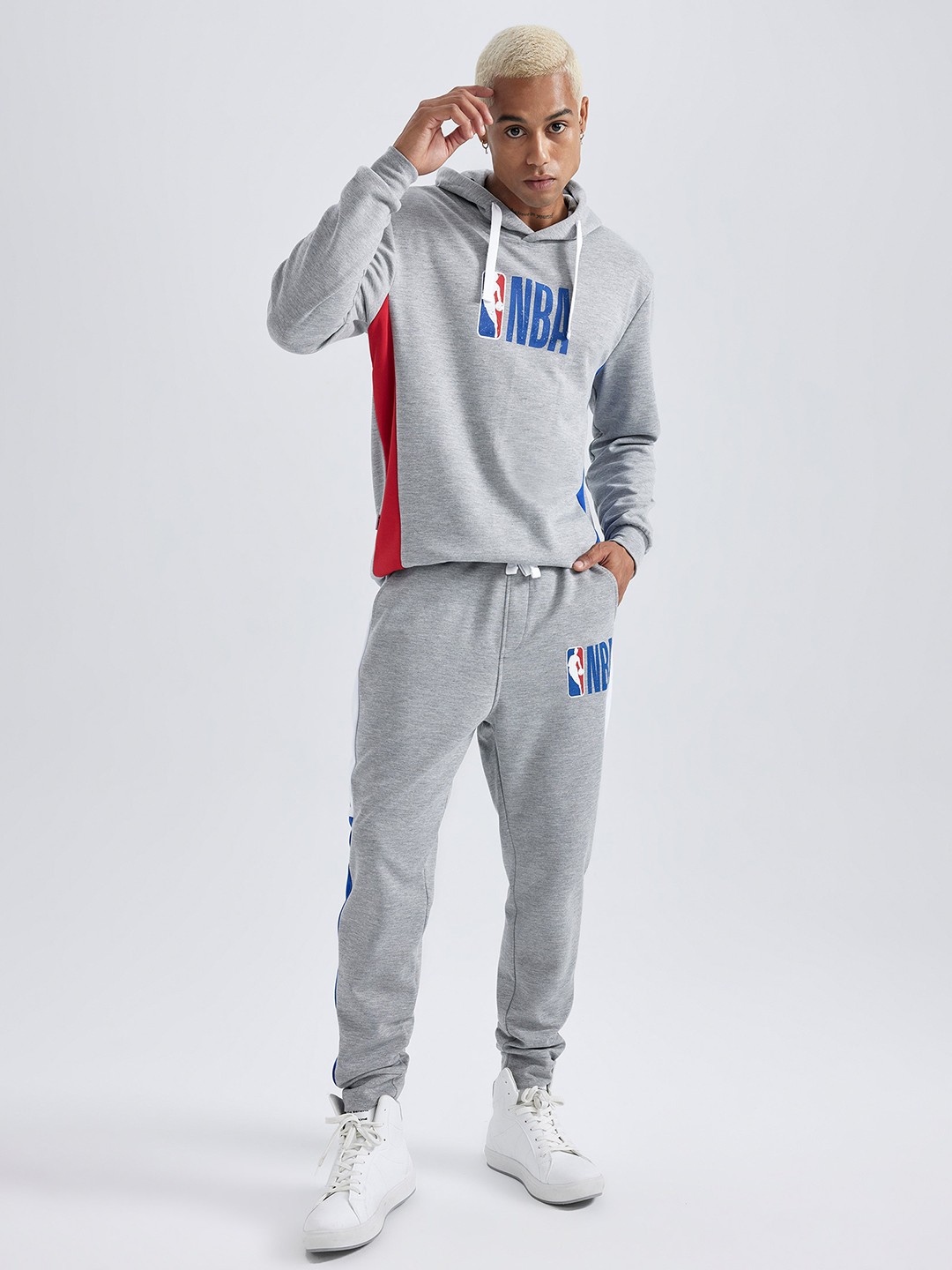 

DeFacto Men Joggers Trousers, Na