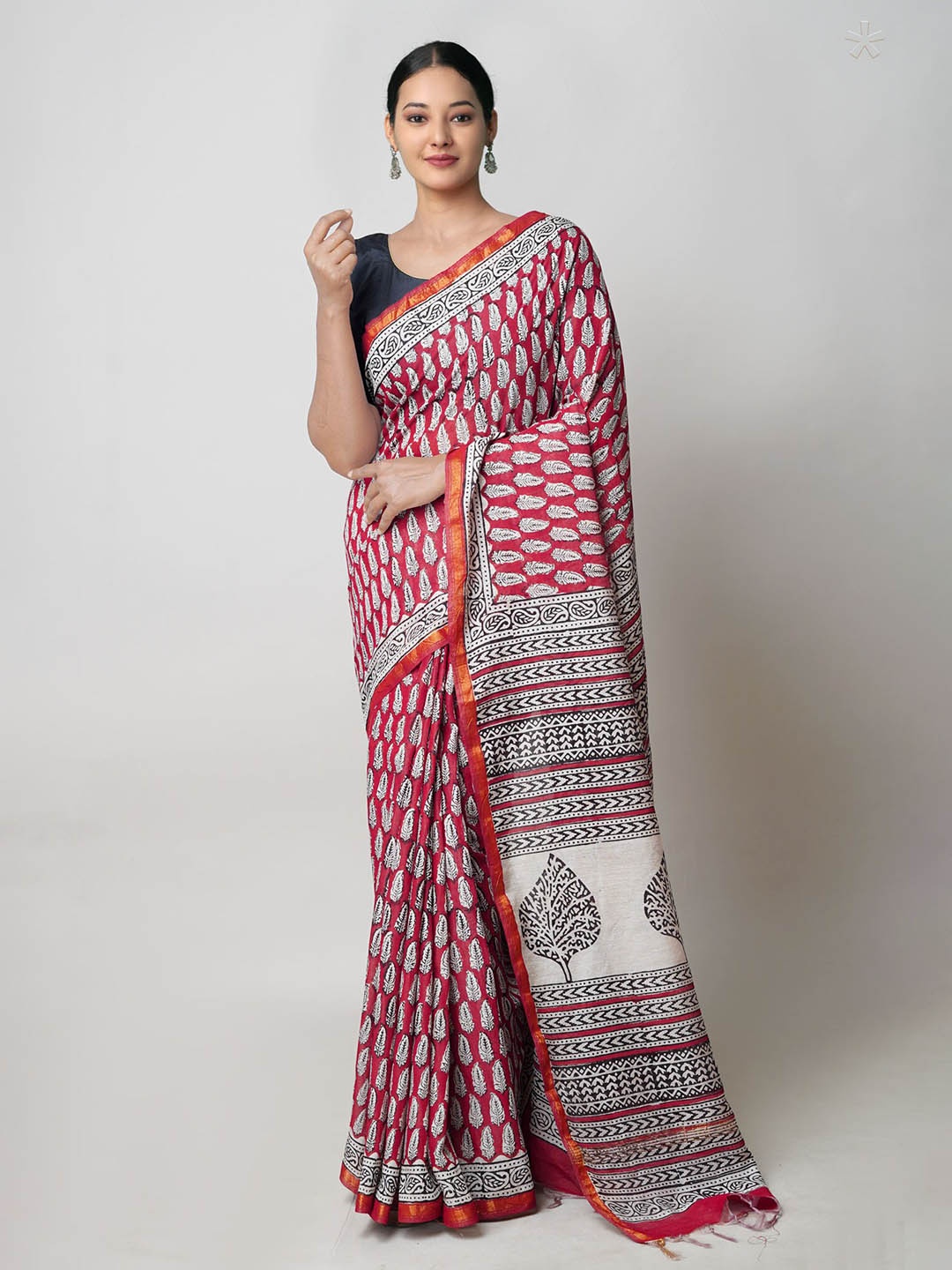 

Unnati Silks Ethnic Motifs Printed Zari Pure Cotton Bagru Saree, Red