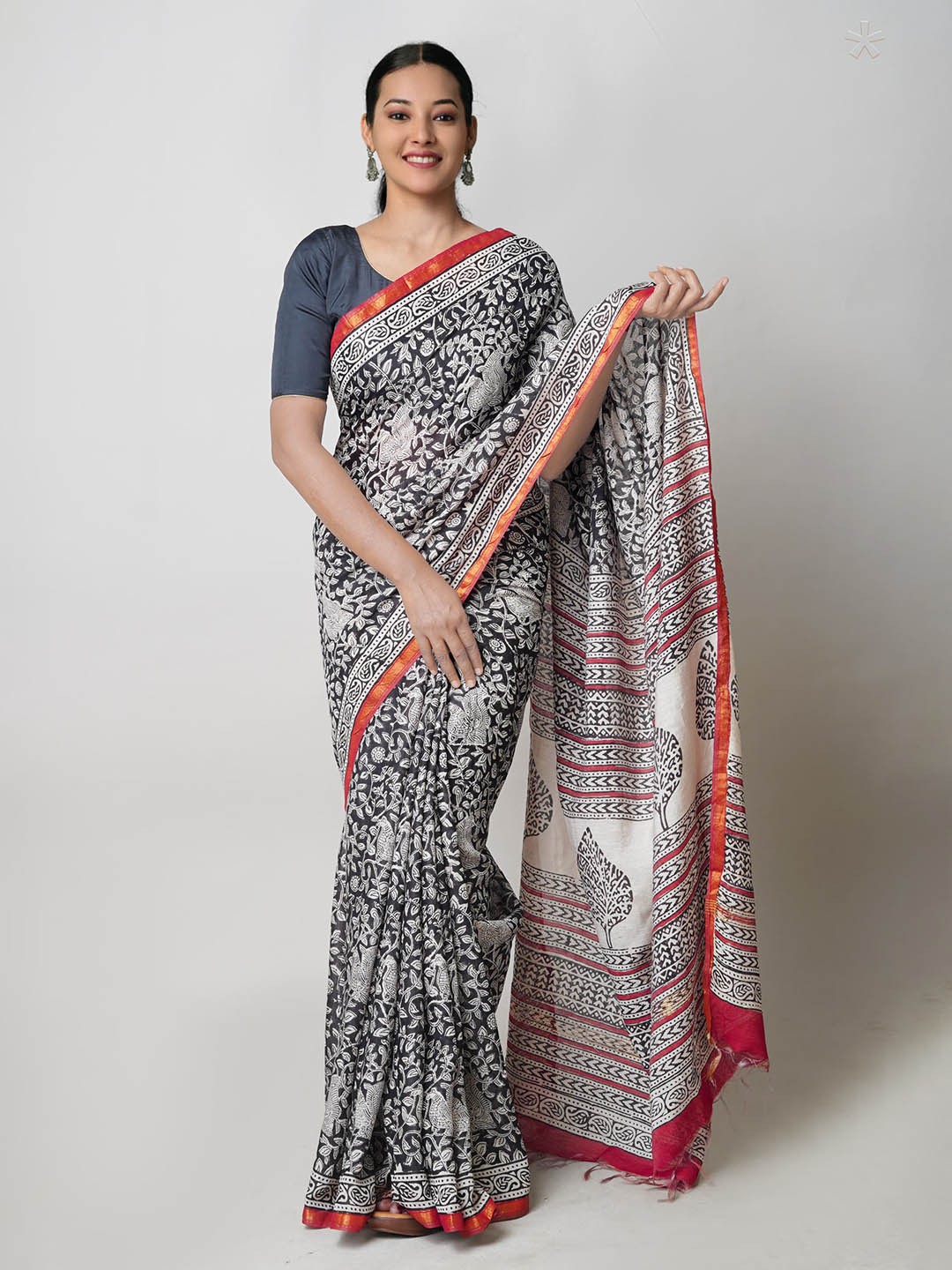 

Unnati Silks Floral Printed Zari Pure Cotton Bagru Saree, Black