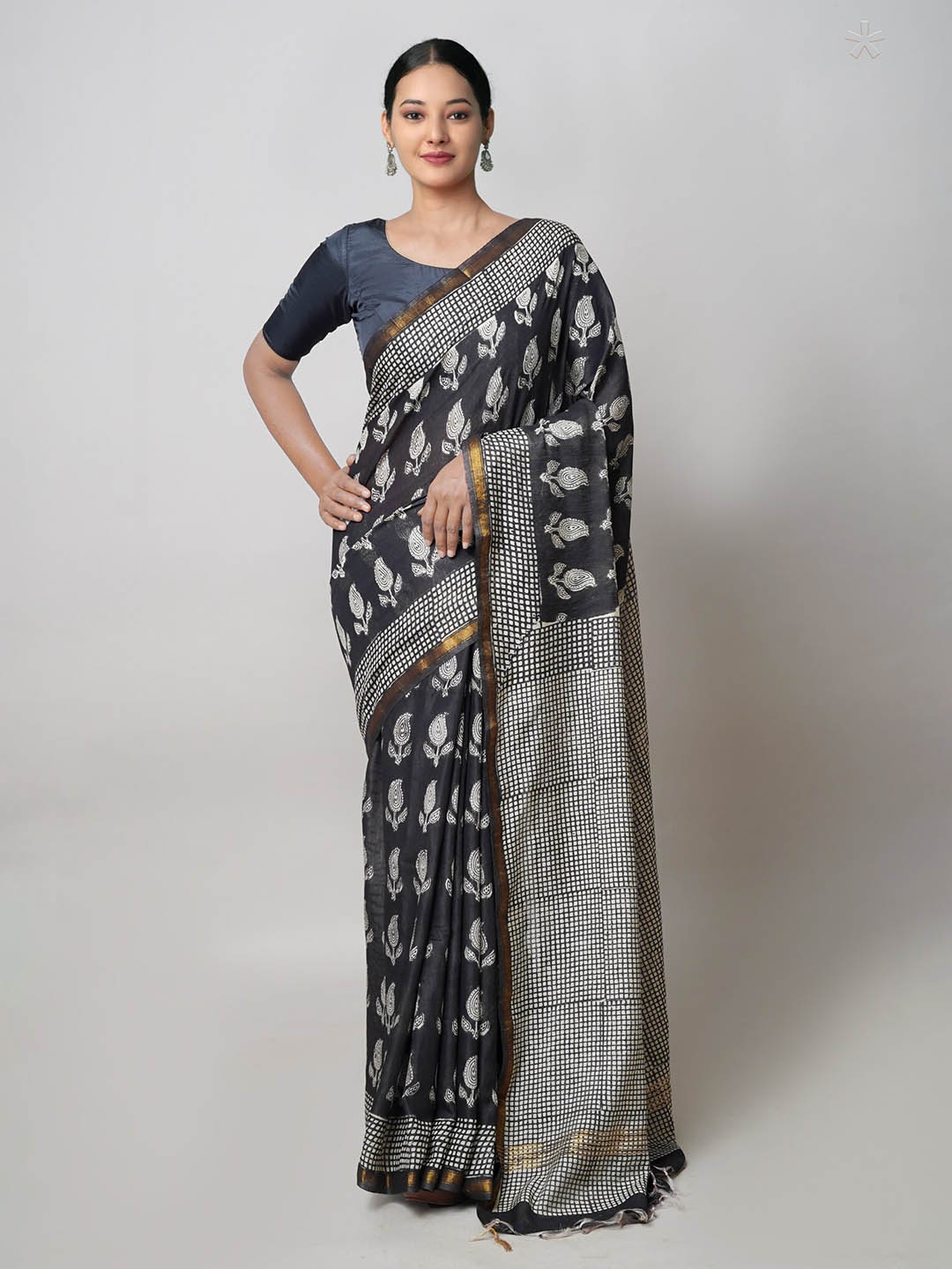 

Unnati Silks Paisley Printed Zari Pure Cotton Bagru Saree, Black