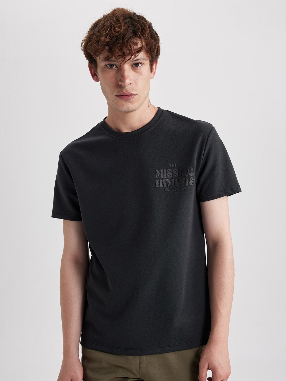 

DeFacto Round Neck T-shirt, Black