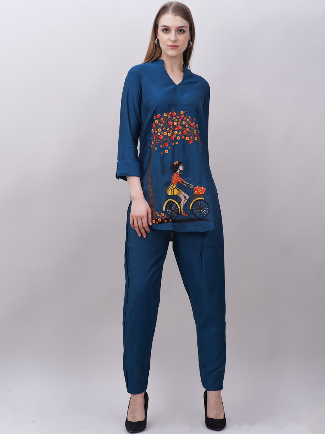 

Ashnaina Embroidered Mandarin Collar Tunic With Trouser, Blue