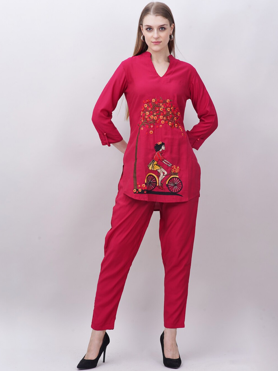 

Ashnaina Embroidered Mandarin Collar Tunic With Trouser, Magenta