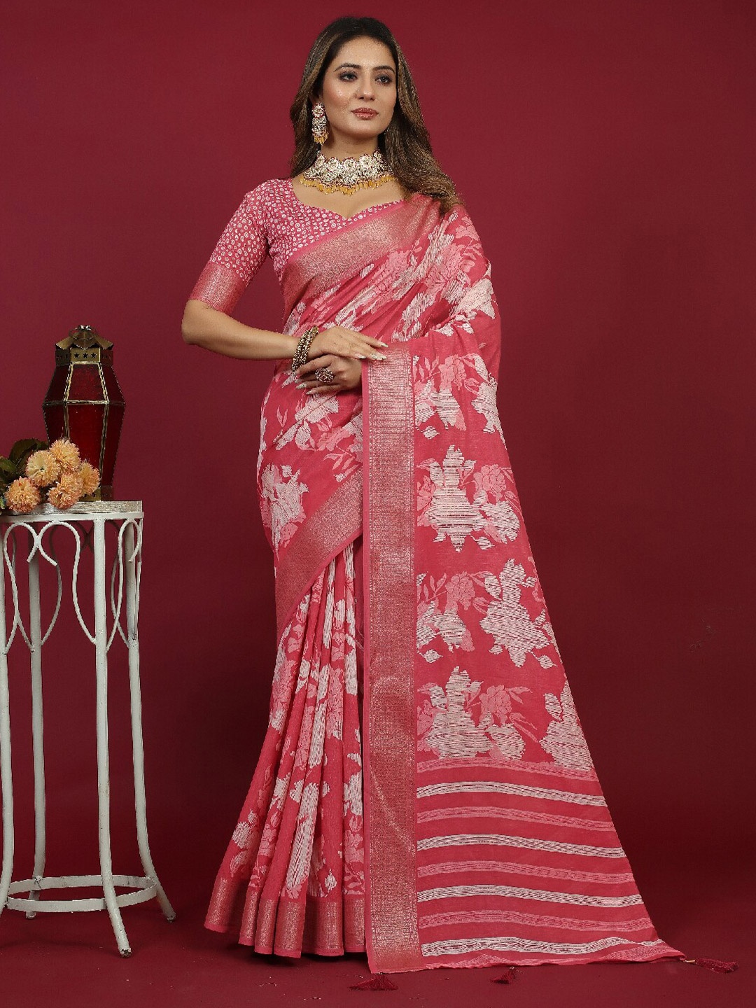 

Mitera Red & White Floral Printed Zari Ikat Saree