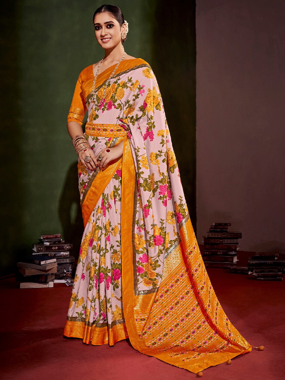 

Mitera Floral Printed Zari Silk Cotton Ikat Saree, Pink