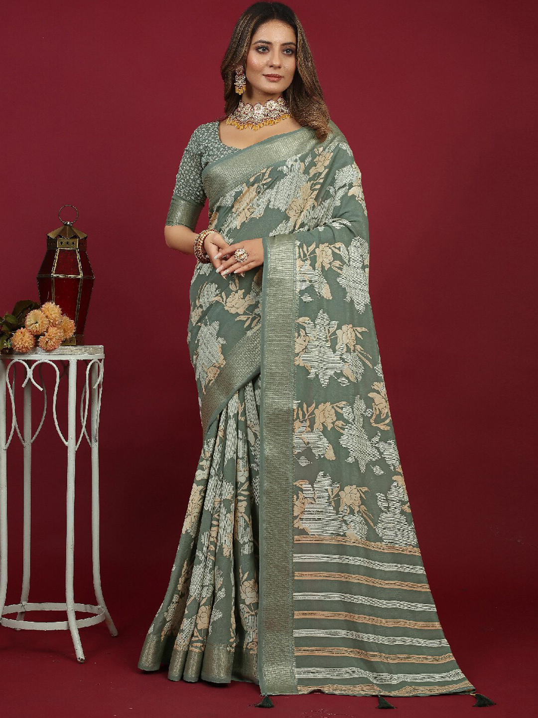 

Mitera Floral Printed Zari Silk Cotton Saree, Green