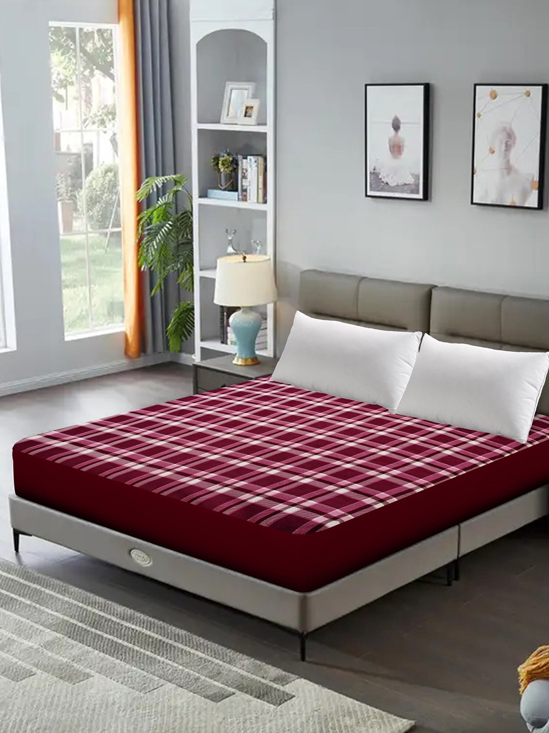 

DREAM CARE Maroon & White Printed Breathable King Size Bed Mattress Protector