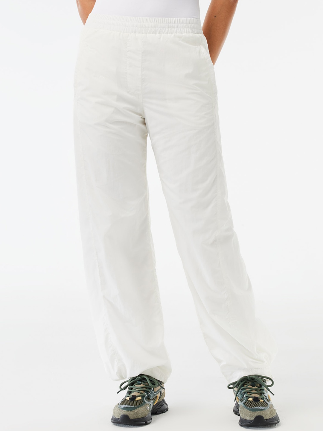 

Lacoste Women Mid-Rise Wide Leg Track Pants, White