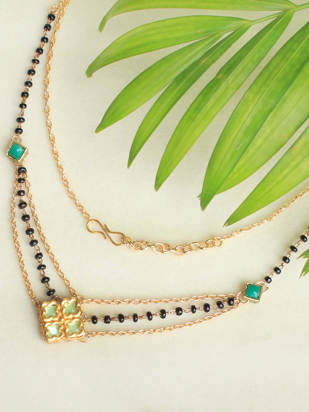 

BeAbhika Gold-Plated Kundan Quad Mangalsutra, Black