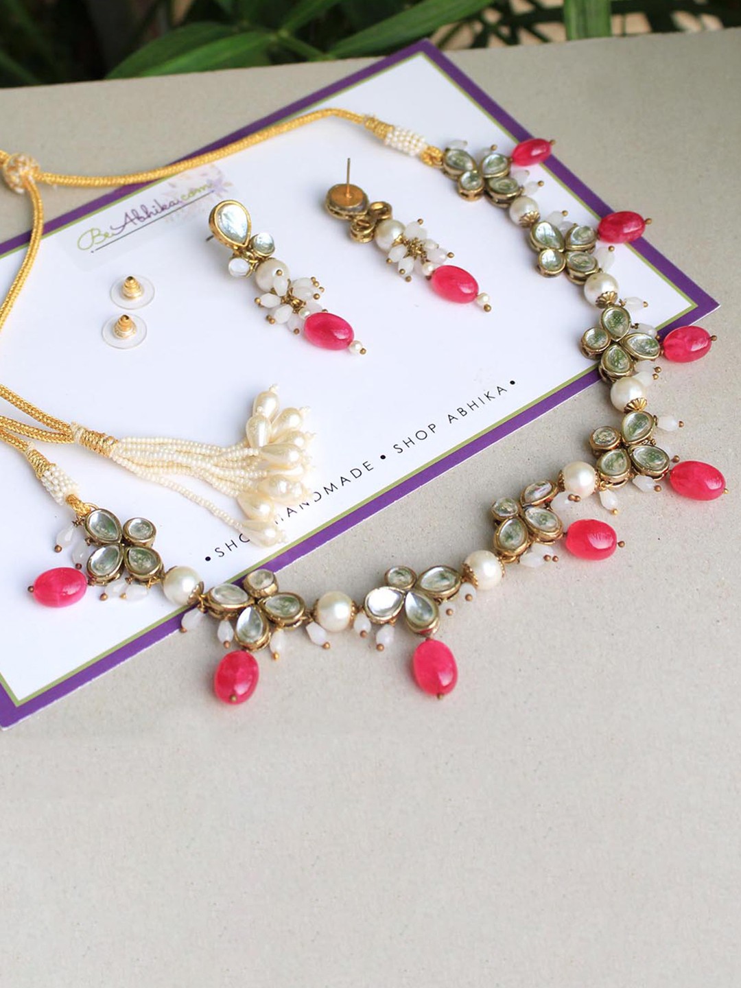 

BeAbhika Kundan Studded Beaded Jewellery Set, White