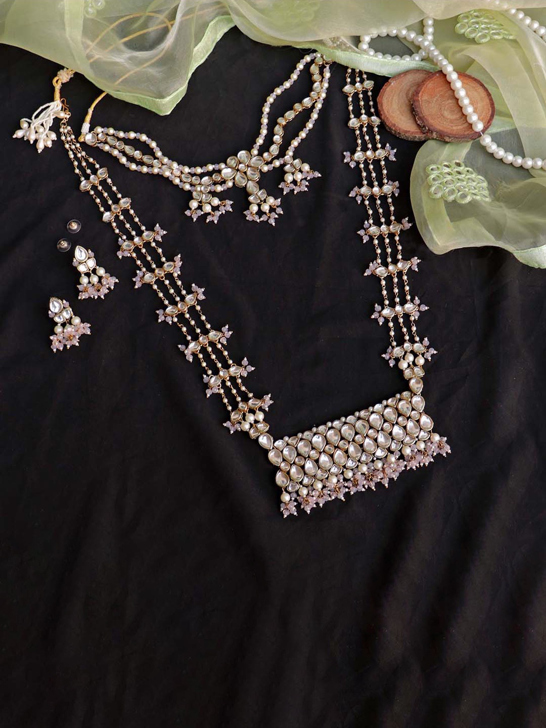 

BeAbhika Pastel Pink Beads With Kundan Necklace Set, White