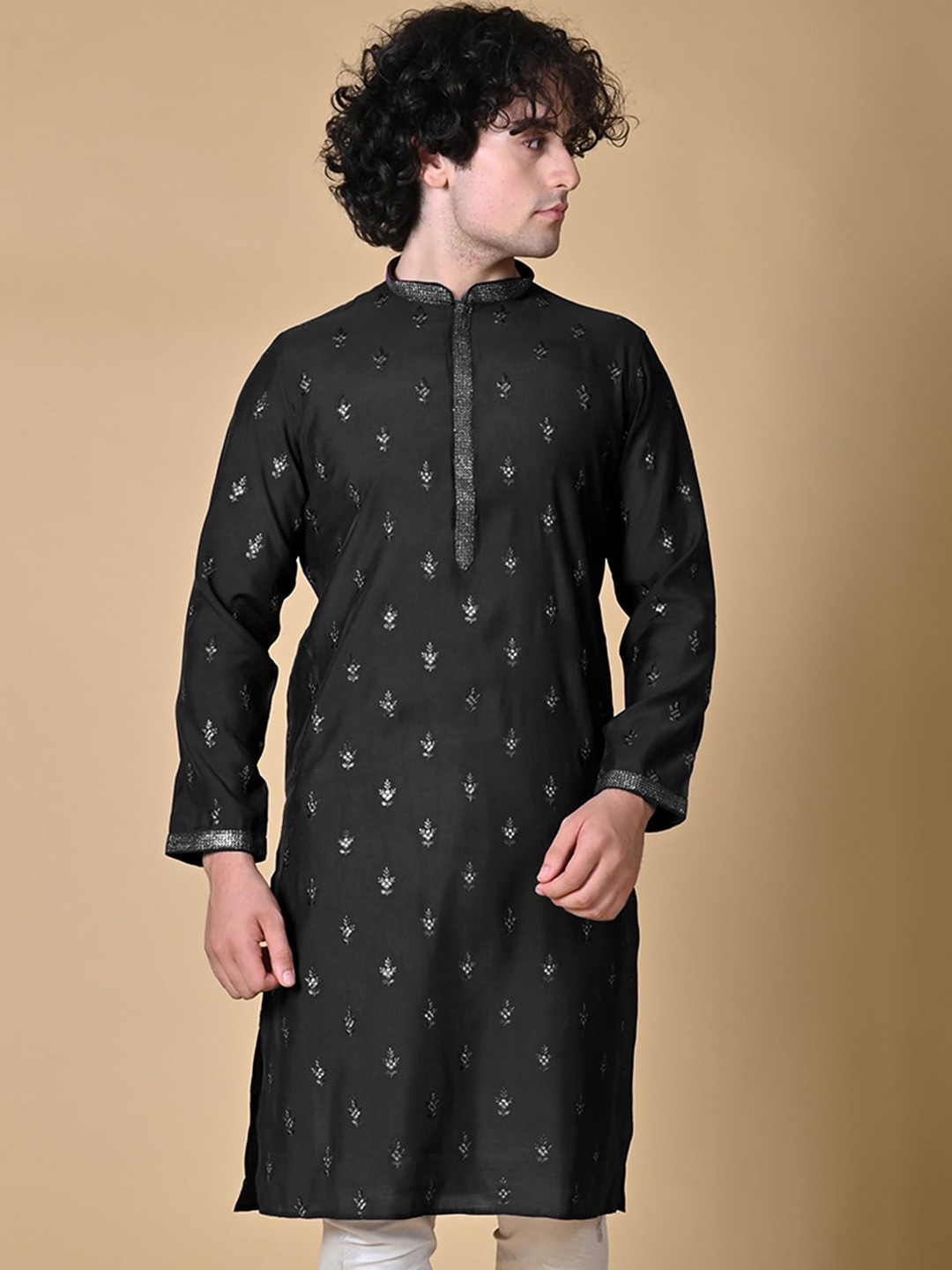 

MAAHI FABS Floral Embroidered Mandarin Collar Silk Kurta, Black