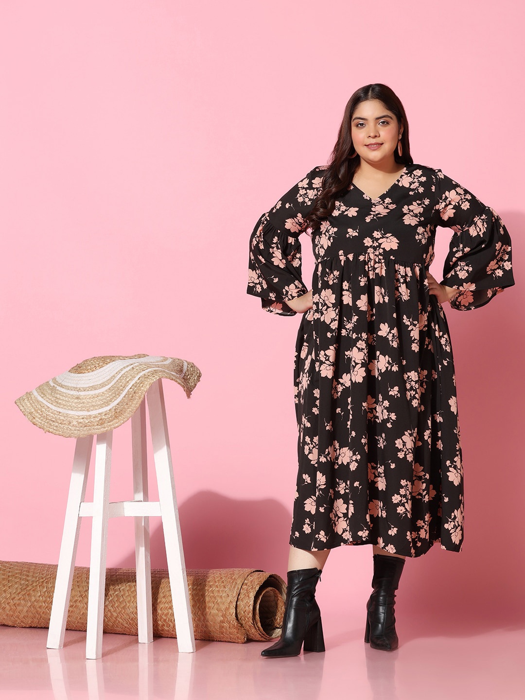 

FASHION DREAM Plus Size Floral Printed Empire Midi Dress, Black