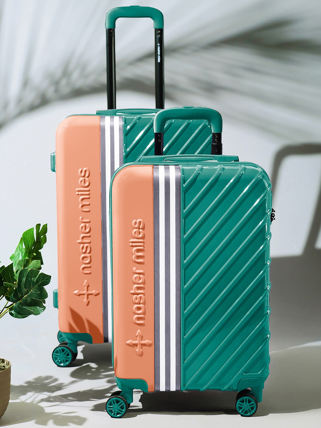 

Nasher Miles Set Of 2 Colourblocked Hard-Sided Trolley Suitcases, Peach