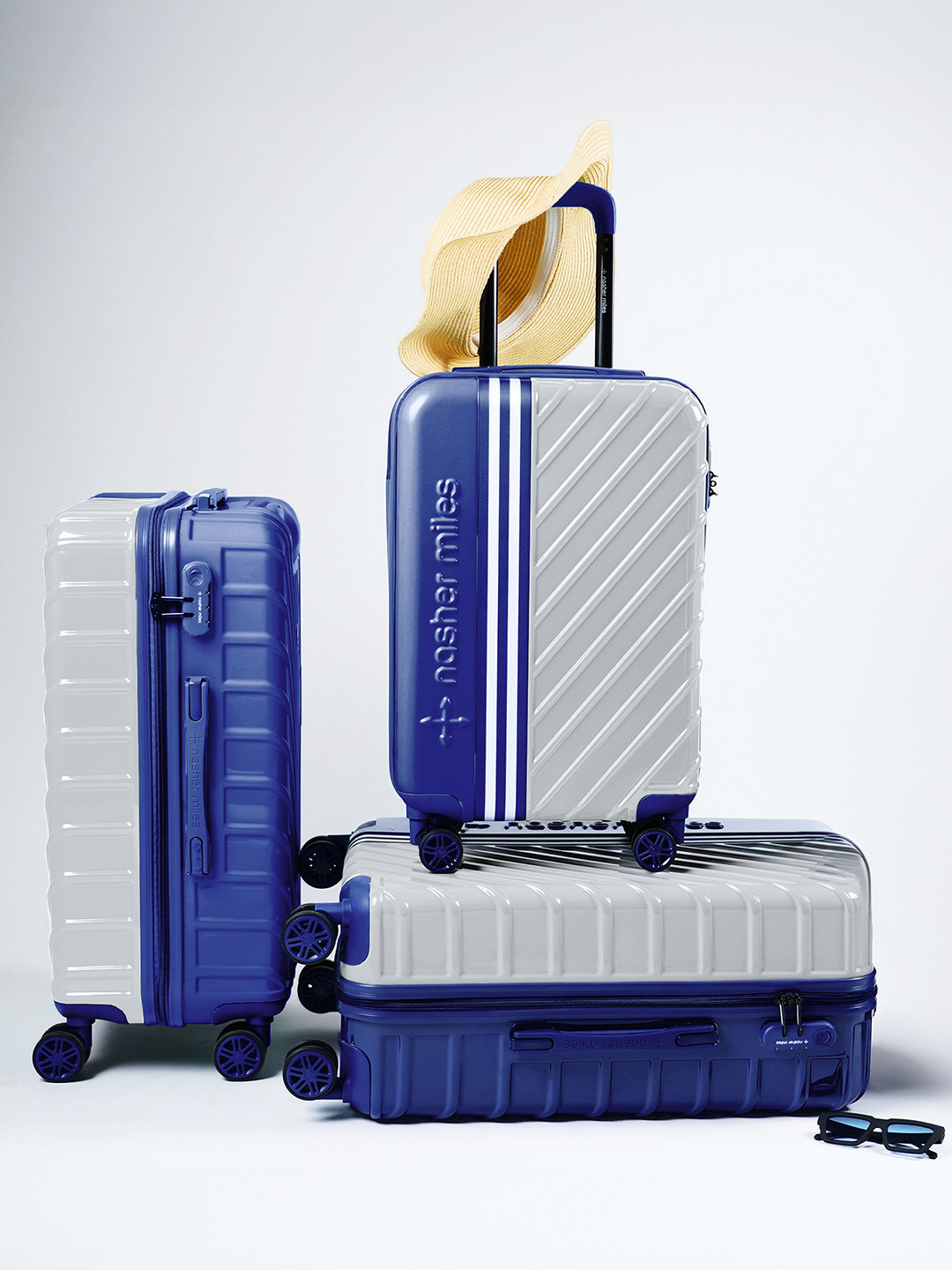 

Nasher Miles Vegas Set Of 3 Hard-Sided Trolley Suitcase Up to 23 Kg, Blue