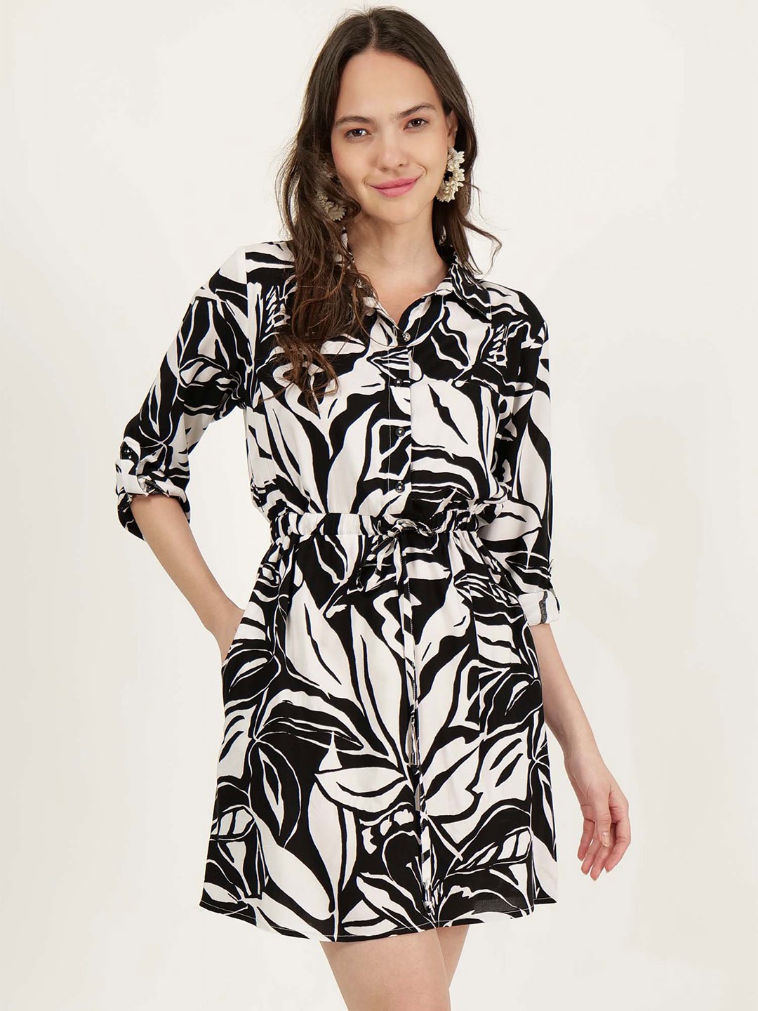 

DRIRO Floral Printed Shirt Dress, Black