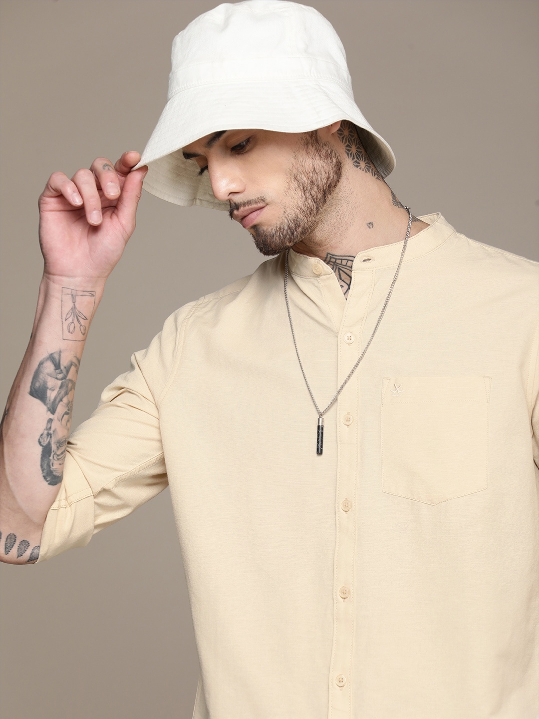 

WROGN Solid Slim Fit Pure Cotton Casual Shirt, Beige