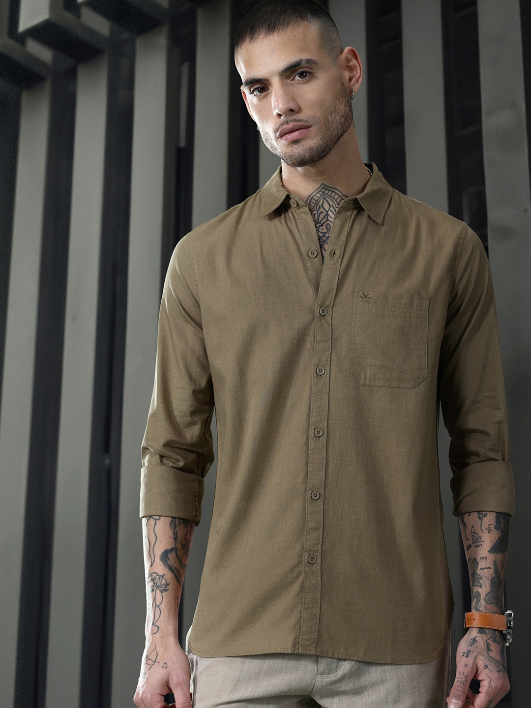 

WROGN Solid Slim Fit Pure Cotton Casual Shirt, Olive