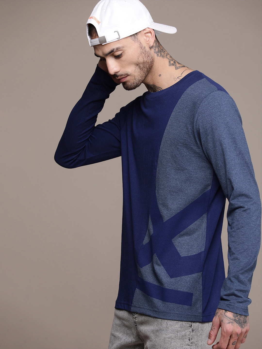 

WROGN Men Brand Logo Printed & Colourblocked Slim Fit T-shirt, Navy blue