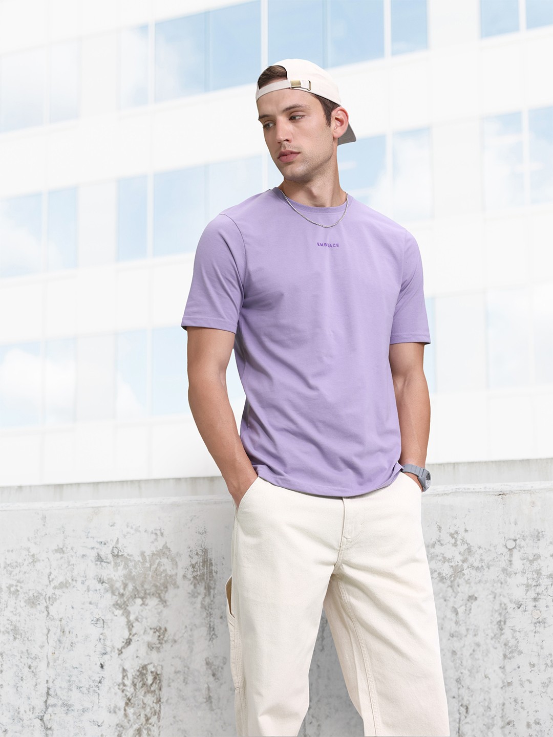 

WROGN Solid Round Neck T-Shirt, Lavender