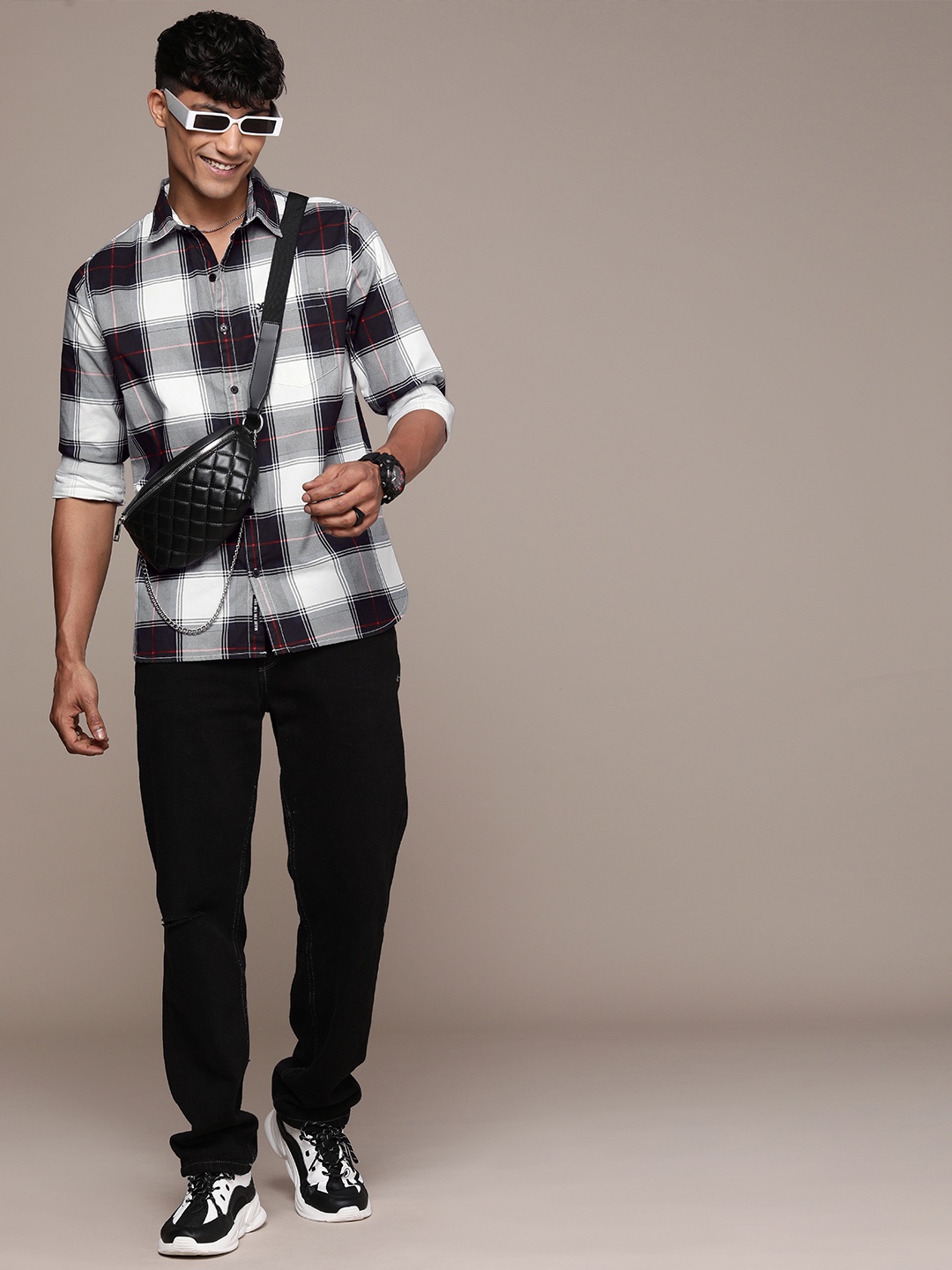 

WROGN Slim Fit Tartan Checks Opaque Pure Cotton Casual Shirt, Black