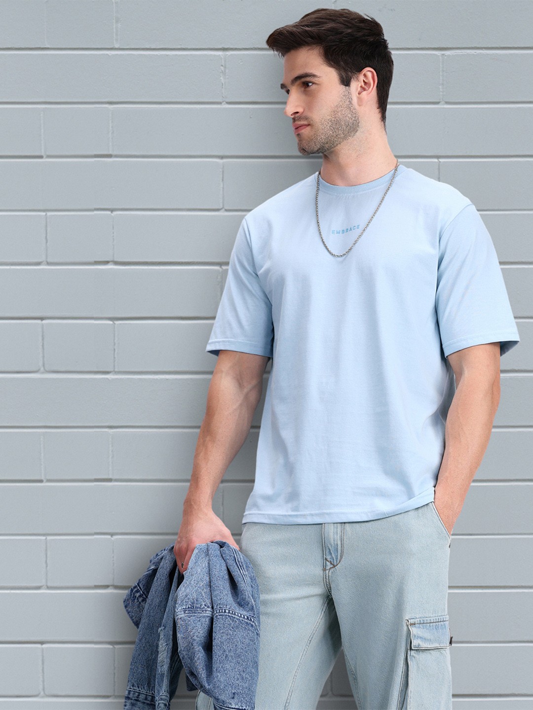 

WROGN Solid Round Neck T-Shirt, Blue