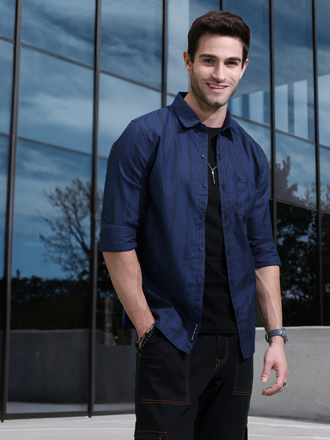 

WROGN Slim Fit Opaque Striped Pure Cotton Casual Shirt, Navy blue