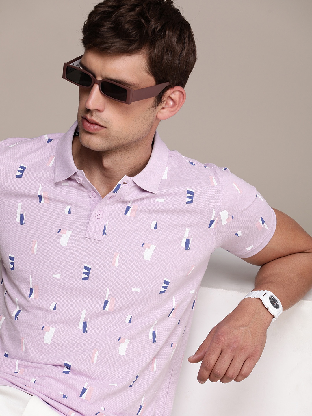 

WROGN Geometric Printed Polo Collar Slim Fit T-shirt, Lavender