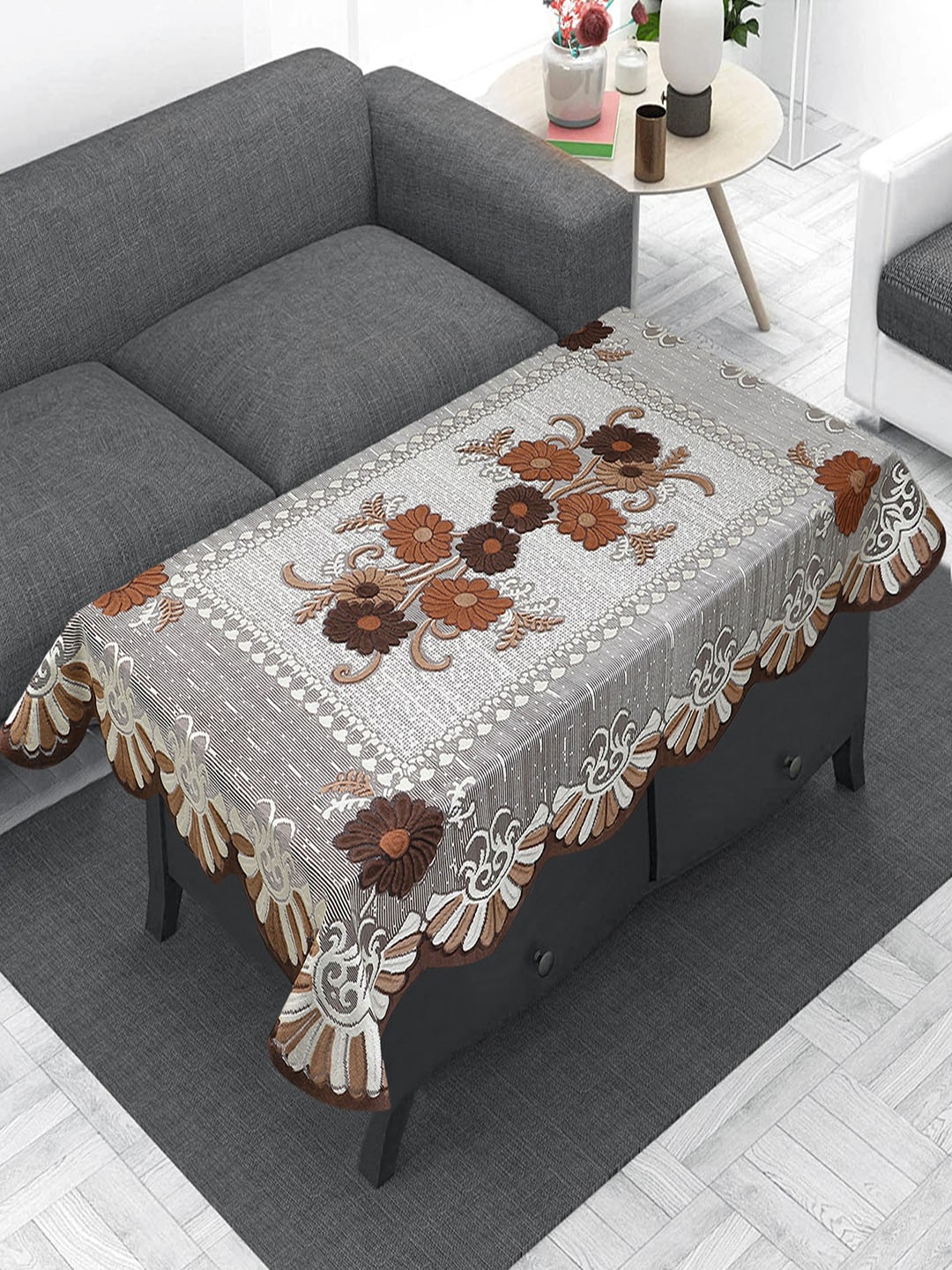 

Dakshya Industries White & Brown Embroidered Cotton 4-Seater Table Cover