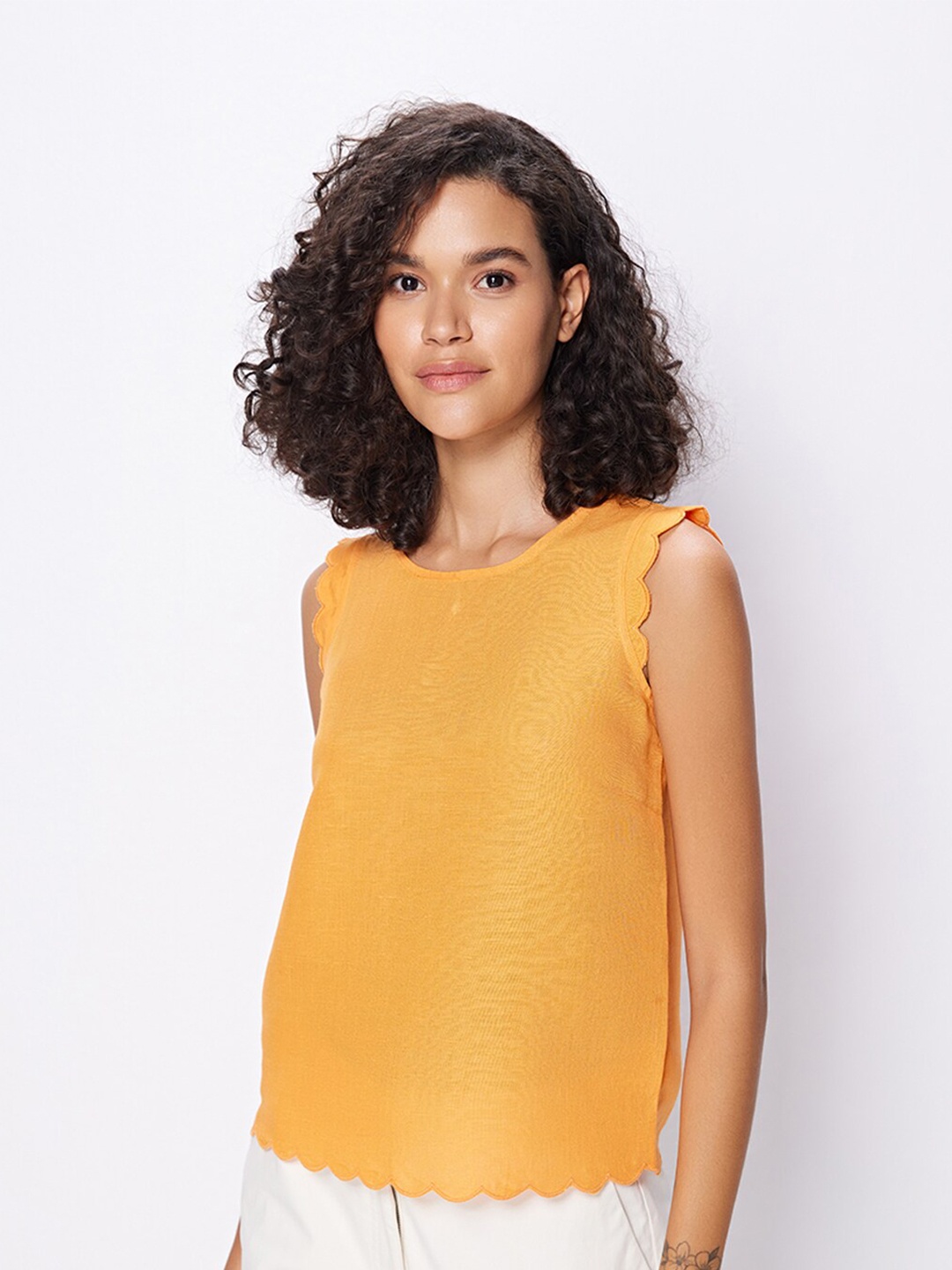 

COVER STORY Orange-Coloured Round Neck Top