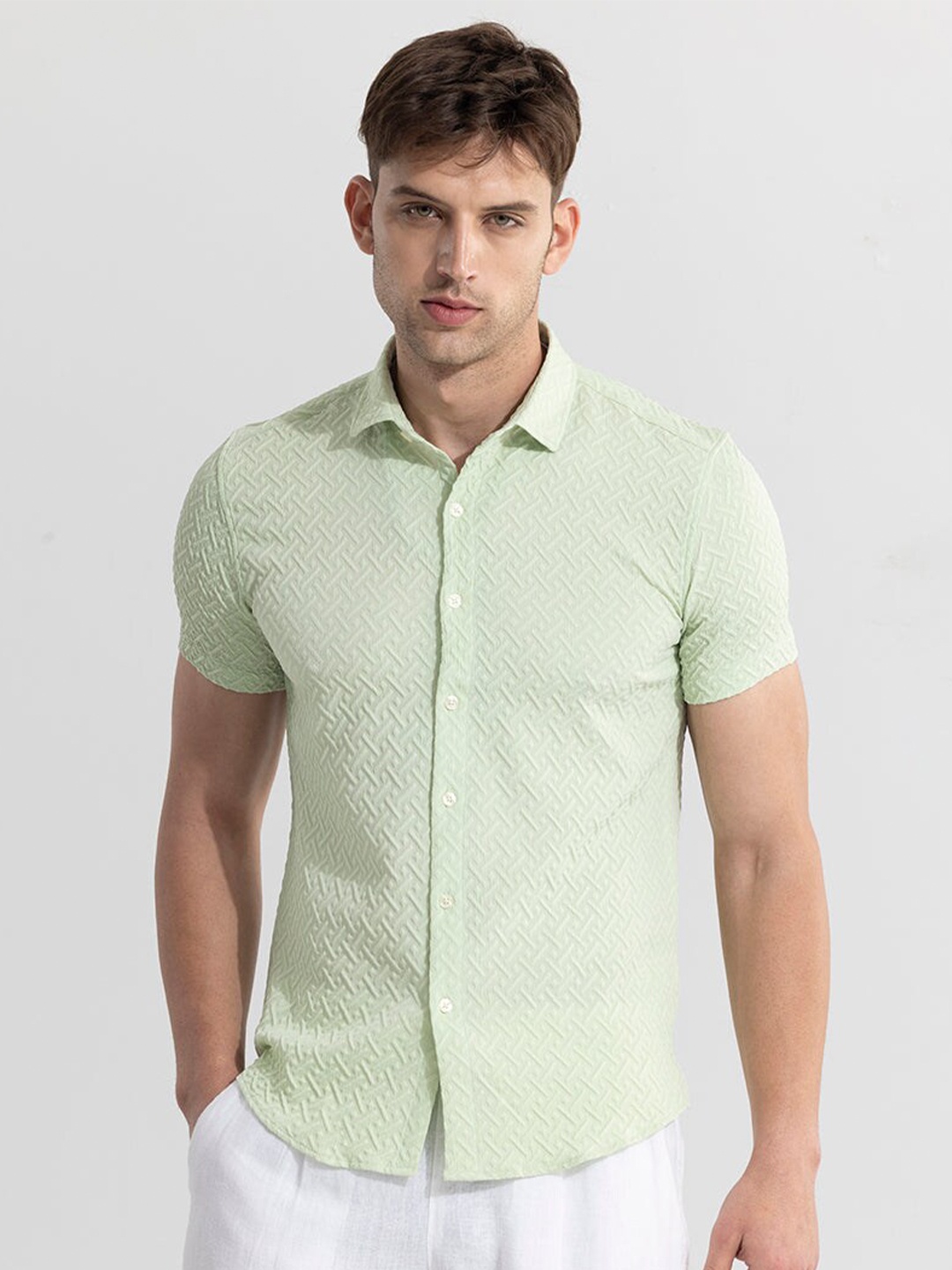 

Snitch Classic Abstract Printed Slim Fit Casual Shirt, Green