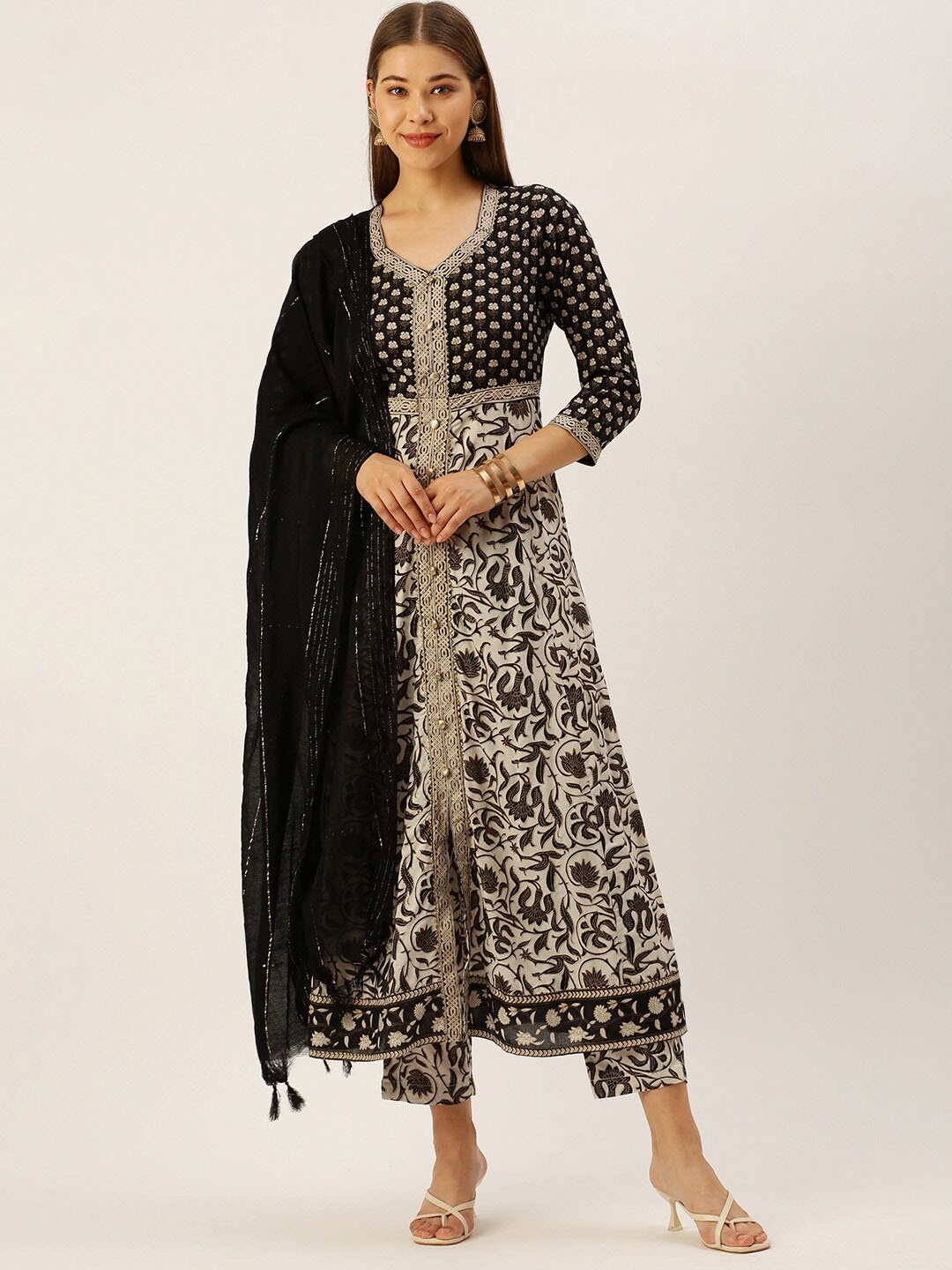 

KALINI Floral Printed Gotta Patti Kurta & Trousers With Dupatta, Black