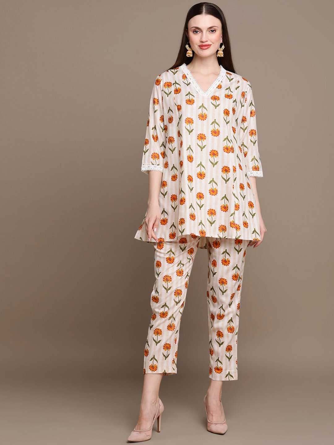 

KALINI Floral Printed Kurta with Trousers, Off white