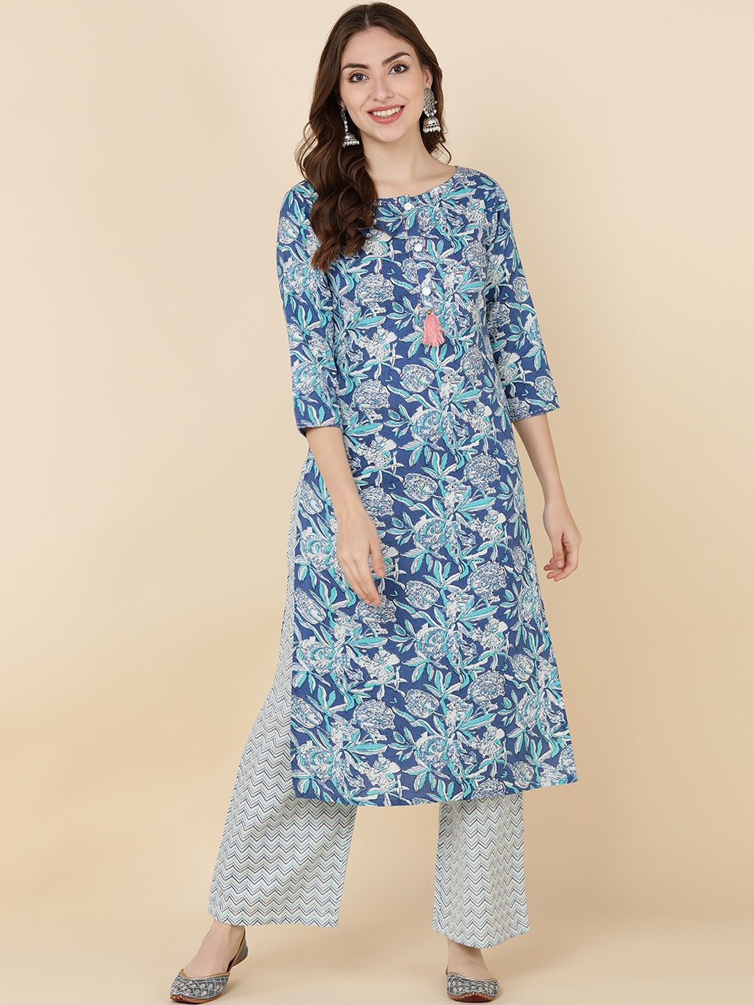 

KALINI Floral Printed Regular Straight Kurta With Trousers, Blue