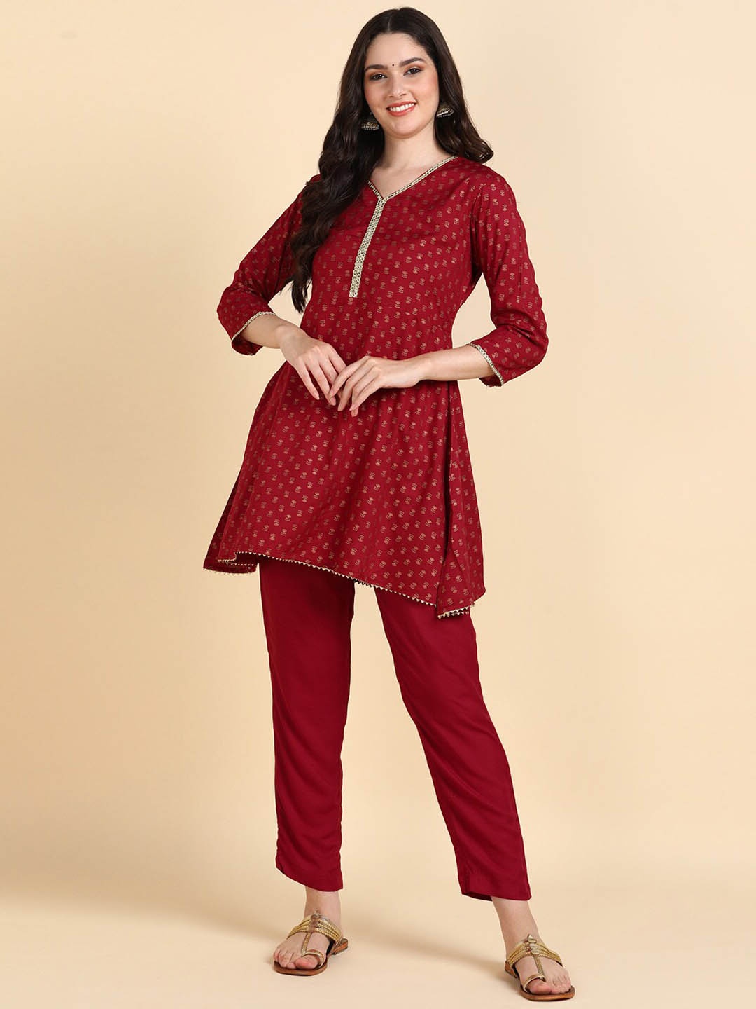 

KALINI Floral Printed Gotta Patti Regular A-line Kurti With Trousers, Maroon
