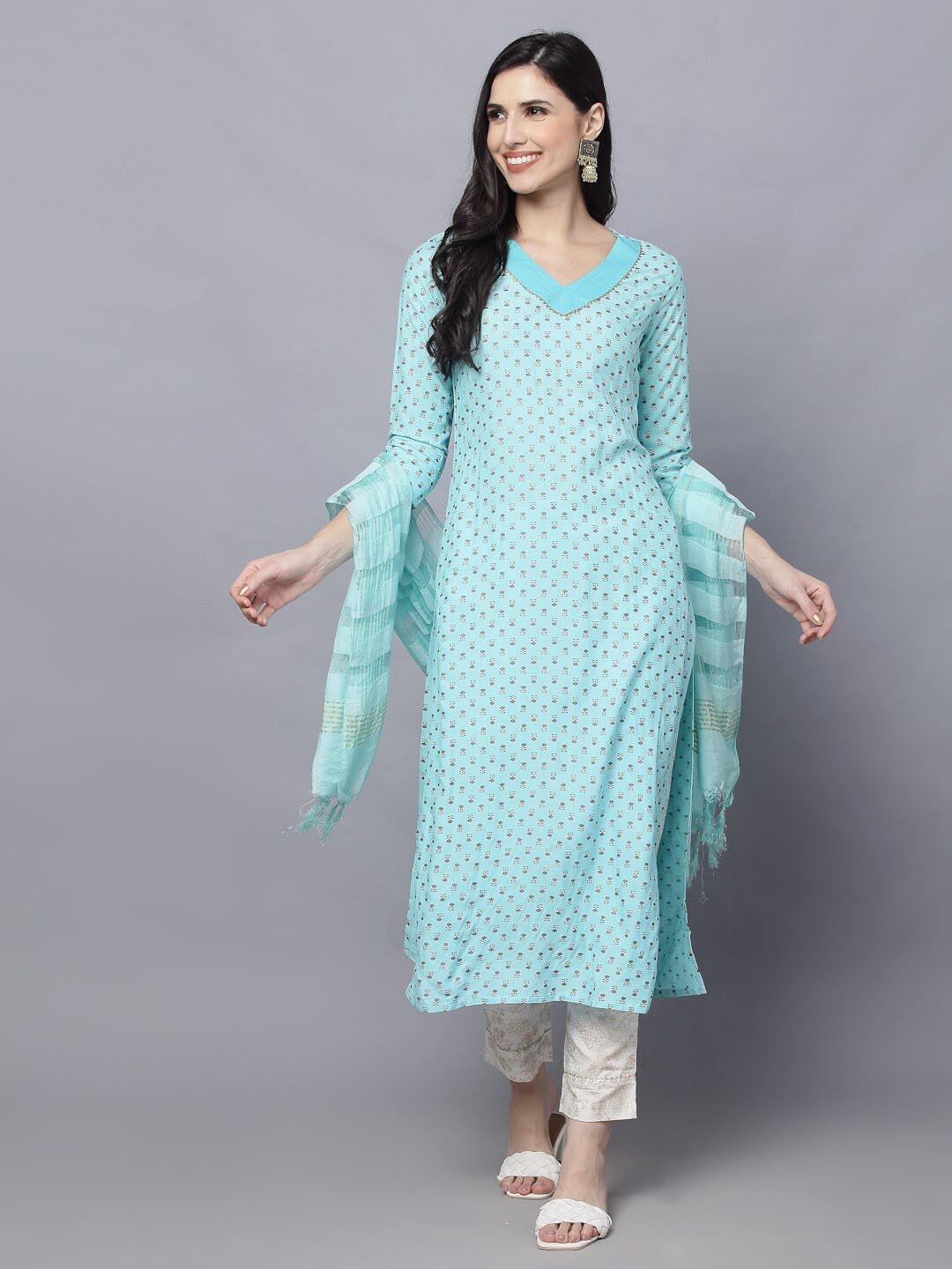 

KALINI Floral Printed Regular Kurta with Trousers & Dupatta, Blue