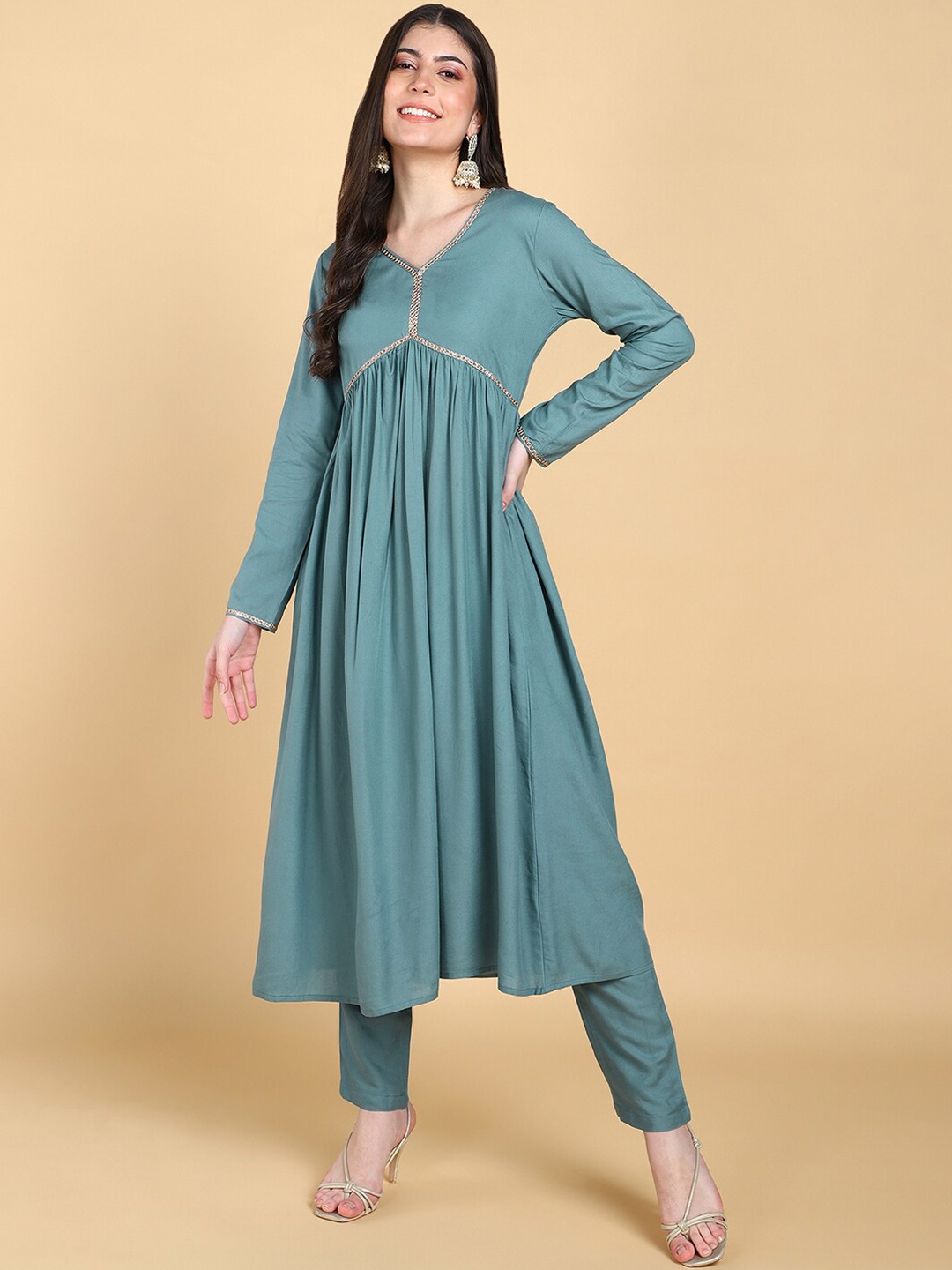 

KALINI Empire Gotta Patti Kurta with Trousers, Green