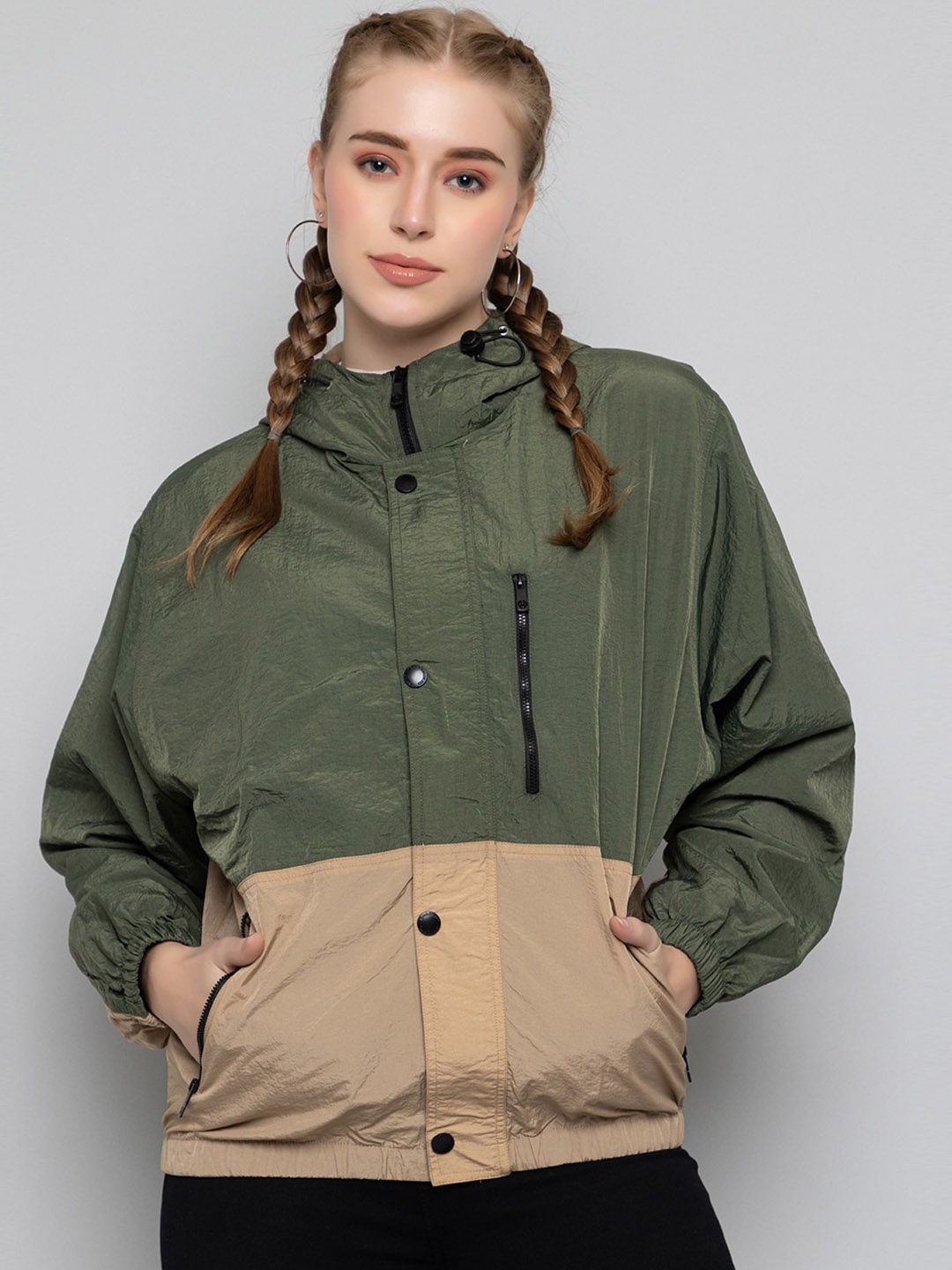 

CHKOKKO Colourblocked Hooded Windcheater Crop Sporty Jacket, Olive